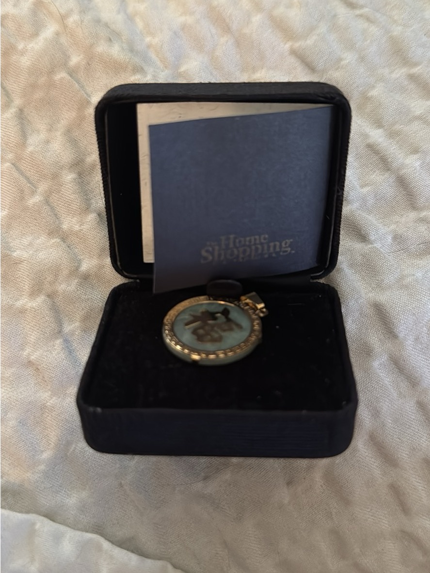 14k Real Gold Jade Vintage Original Case